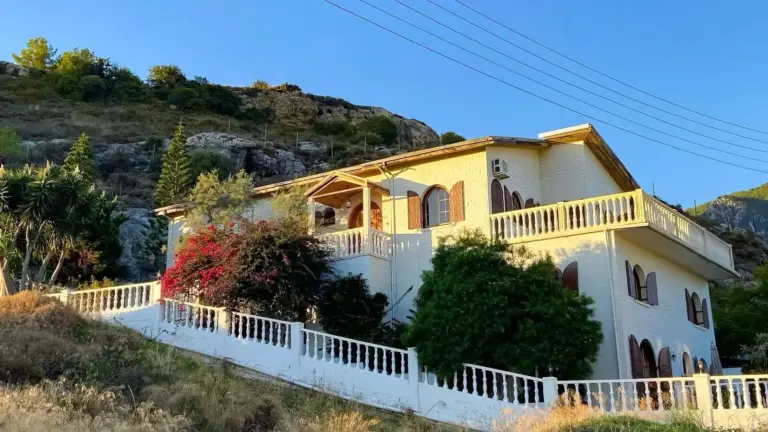 Alsancak Villa