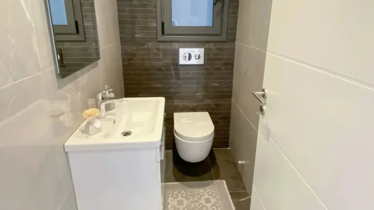 Apartment — Intensywna Nikozja: Poczuj Luksusowe Życie Blisko Południowego Cypru