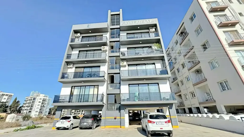 Kayalar 4