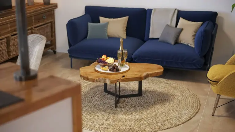 Penthouse — אפרודיטה וולנס: פסגת החיים הים תיכוניים היוקרתיים