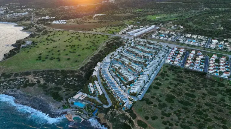 Penthouse — CASA DEL MARE: אלגנטיות שוויצרית פוגשת את חופי קפריסין הצפונית