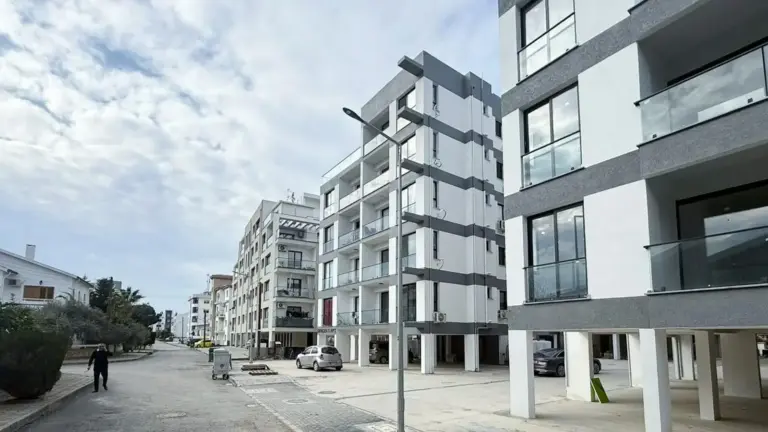 Penthouse &mdash; <p class="listing-card__title">נכס 56</p>