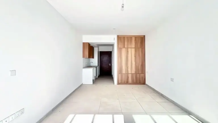 Penthouse — דירות סטודיו בפנינת האי עם נוף לים בצפון קפריסין