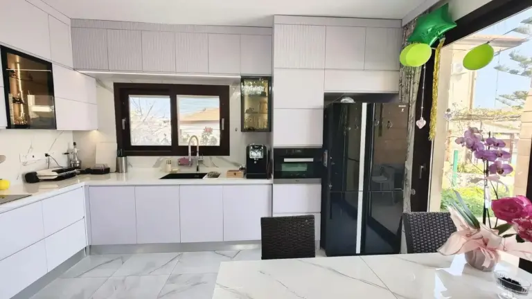 Villa — Pınar Karşıyaka