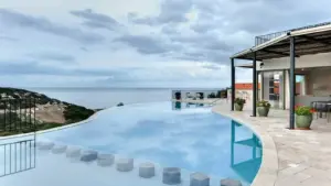 Villa Adam